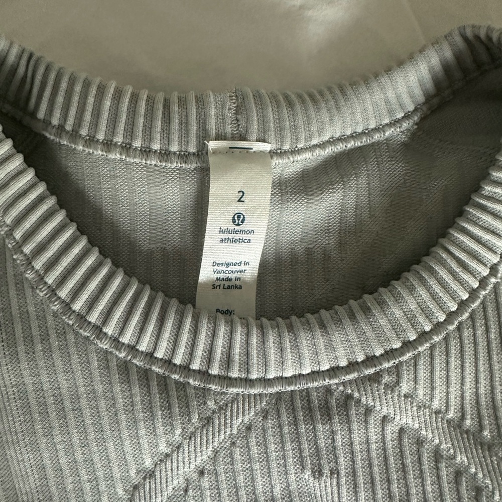 Lululemon long sleeve - Picture 2 of 2